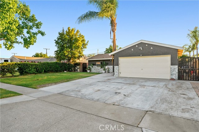 Image 2 for 1325 S Moonstone St, Anaheim, CA 92804