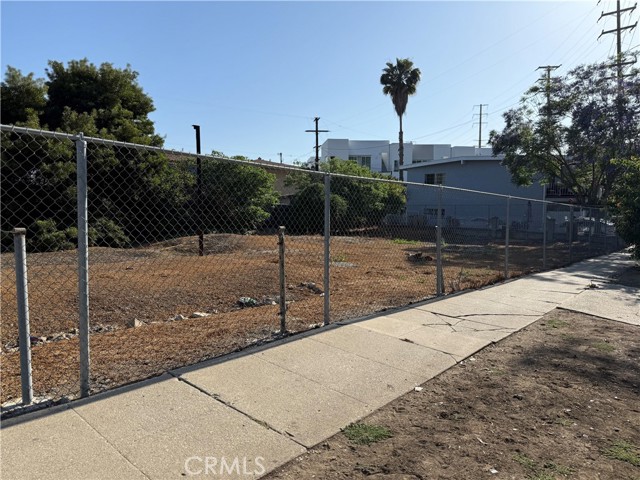 Detail Gallery Image 3 of 6 For 3450 Fletcher Dr, Los Angeles,  CA 90065 - – Beds | – Baths