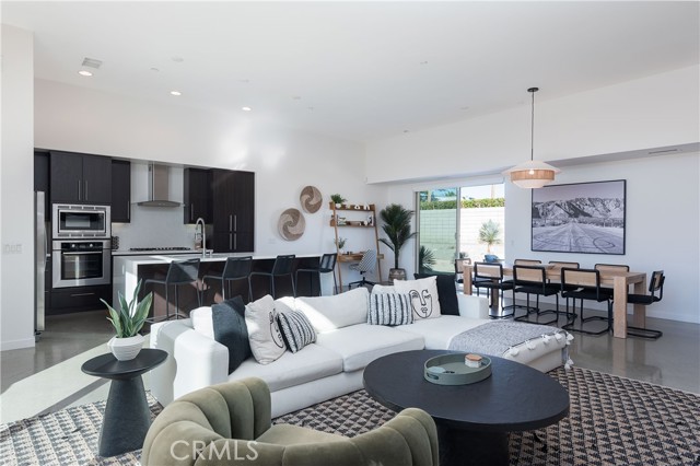 Detail Gallery Image 12 of 37 For 1126 Lucent Ct, Palm Springs,  CA 92262 - 3 Beds | 3 Baths