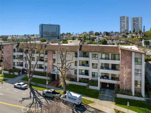 Detail Gallery Image 52 of 52 For 1167 Roxbury Dr #103,  Los Angeles,  CA 90035 - 2 Beds | 4/1 Baths