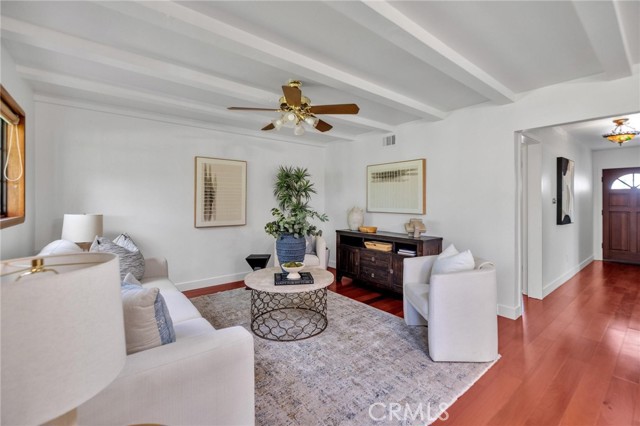 Detail Gallery Image 16 of 56 For 2913 Redwood Ave, Costa Mesa,  CA 92626 - 3 Beds | 2 Baths
