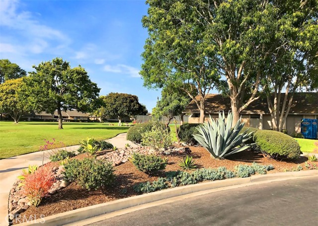 Detail Gallery Image 18 of 27 For 8566 Van Ness Ct 24h,  Huntington Beach,  CA 92646 - 1 Beds | 1 Baths