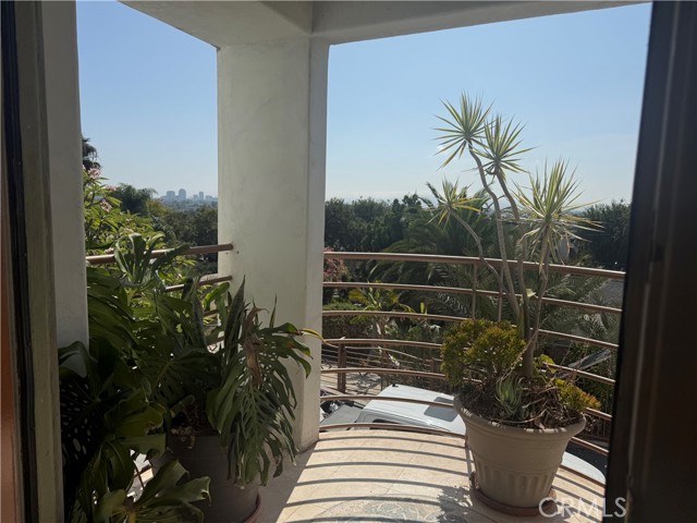 Detail Gallery Image 6 of 58 For 1994 Stanley, Signal Hill,  CA 90755 - 3 Beds | 3 Baths