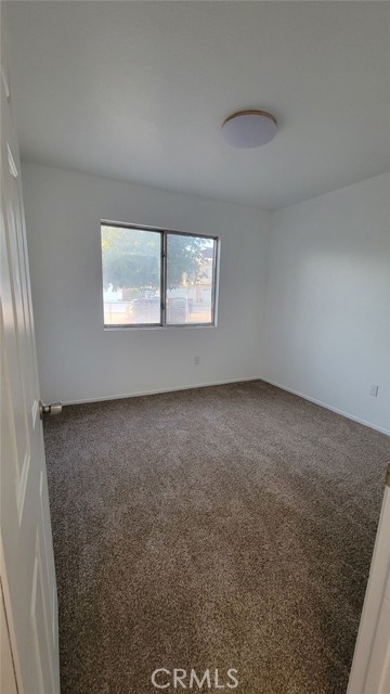 10221 Lawson Avenue, Adelanto CA: https://media.crmls.org/medias/6d3dfbc1-8d4f-427d-a7c1-718c7749e1cd.jpg
