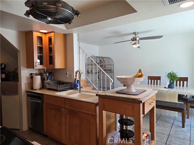 Detail Gallery Image 6 of 27 For 10420 Vassar Way, Stanton,  CA 90680 - 3 Beds | 2 Baths