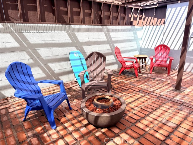 Detail Gallery Image 19 of 54 For 2925 Knoxville, Long Beach,  CA 90815 - 4 Beds | 2 Baths