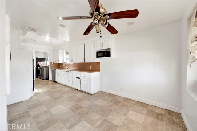 Detail Gallery Image 11 of 32 For 3866 Westside Ave, Los Angeles,  CA 90008 - 2 Beds | 2/1 Baths