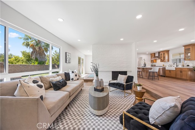 1809 Celeste Lane, Fullerton CA: https://media.crmls.org/medias/6d40afec-8634-4e20-b672-8ace0df1f418.jpg