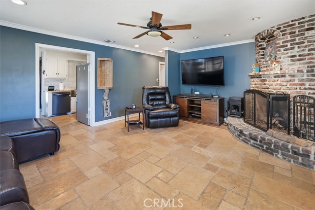 25112 De Wolfe Road, Newhall CA: https://media.crmls.org/medias/6d415279-359a-4dfa-b2f6-adce6b2998e9.jpg