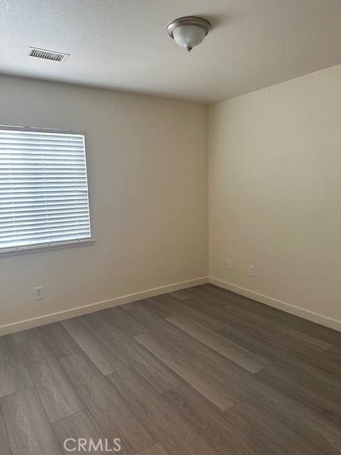Detail Gallery Image 20 of 24 For 12317 Deborah Dr, Victorville,  CA 92392 - 5 Beds | 2/1 Baths