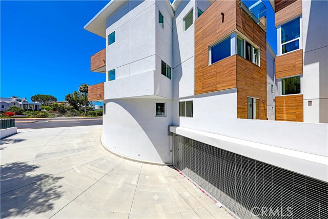 Detail Gallery Image 22 of 25 For 3920 E Coast Highway, Corona Del Mar,  CA 92625 - 3 Beds | 2/1 Baths