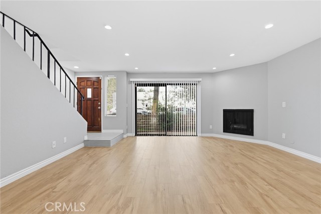 Detail Gallery Image 13 of 32 For 8633 Balboa #20,  Northridge,  CA 91325 - 3 Beds | 3 Baths