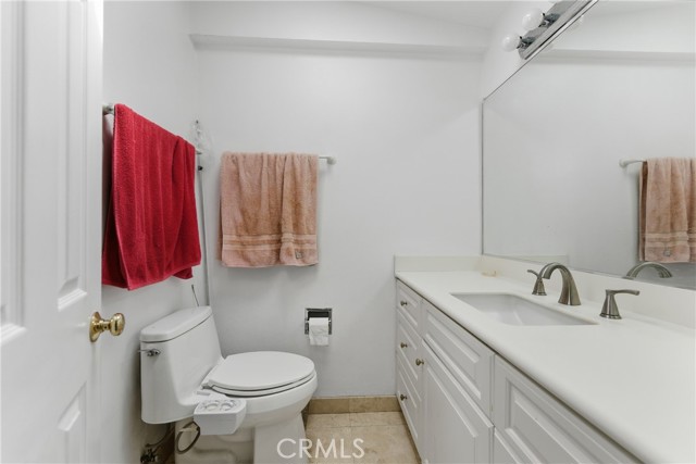 Detail Gallery Image 25 of 42 For 3030 Samoa, Costa Mesa,  CA 92626 - 4 Beds | 3 Baths