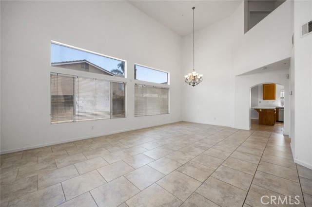 14241 Humbolt Court, Fontana CA: https://media.crmls.org/medias/6d45e842-9200-4626-b49d-221a707587e8.jpg