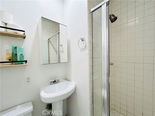 Detail Gallery Image 18 of 18 For 1114 6th St #11,  Santa Monica,  CA 90403 - 2 Beds | 2 Baths