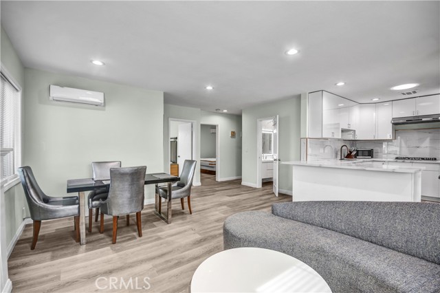 12811 Oaks Avenue, Chino CA: https://media.crmls.org/medias/6d46b686-2ad5-41ce-8dd2-dd639dc6728e.jpg