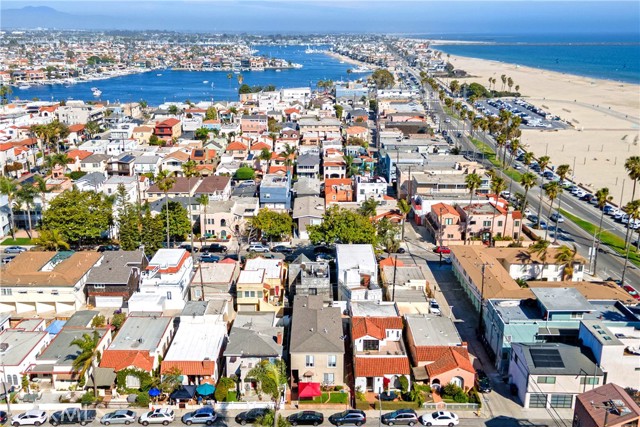 Detail Gallery Image 5 of 5 For 32 La Verne Ave, Long Beach,  CA 90803 - – Beds | – Baths