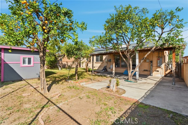 665 Hennipen, Pomona CA: https://media.crmls.org/medias/6d47080a-3671-4f20-9139-10992e01a39a.jpg