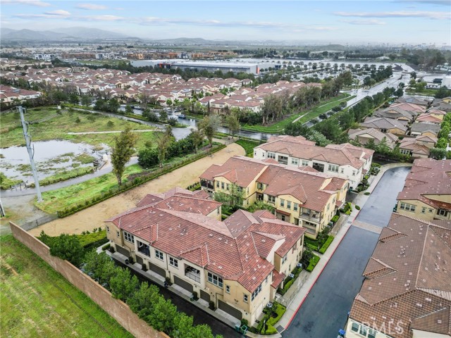 Detail Gallery Image 25 of 45 For 129 Carlow, Irvine,  CA 92618 - 2 Beds | 2 Baths