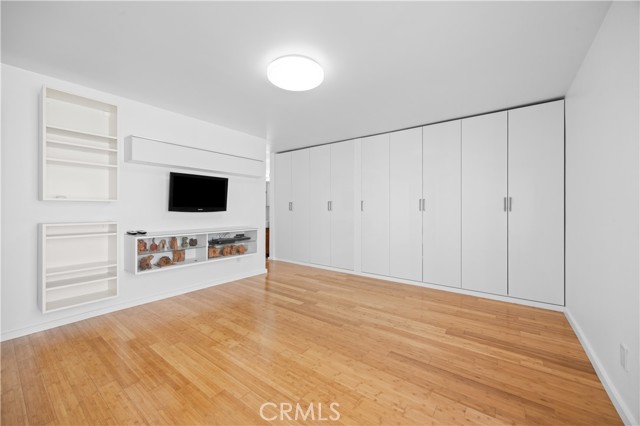 Detail Gallery Image 17 of 25 For 14960 Victory Bld #102,  Van Nuys,  CA 91411 - 2 Beds | 2 Baths