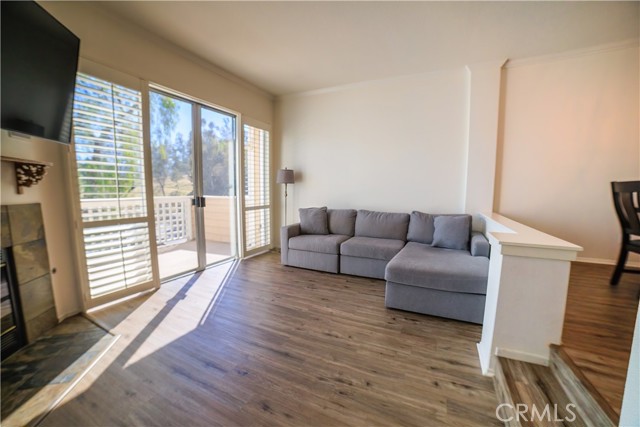 Detail Gallery Image 8 of 8 For 24514 Mcbean #52,  Valencia,  CA 91355 - 2 Beds | 3 Baths