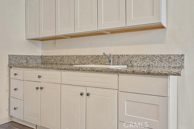 Detail Gallery Image 11 of 62 For 14846 Narcissus Crest Ave, Canyon Country,  CA 91387 - 5 Beds | 2/1 Baths