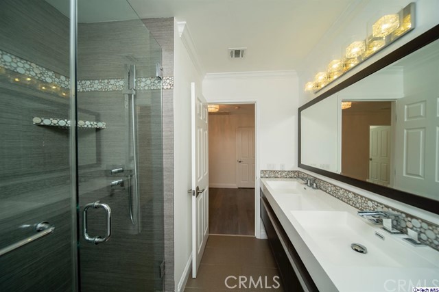 4 Bed Home for Sale in Calabasas, California