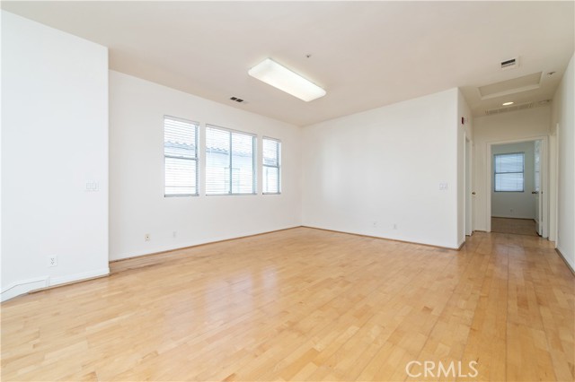 326 Genoa, Arcadia CA: https://media.crmls.org/medias/6d4ae46f-a2d9-46d8-b39e-882742592467.jpg