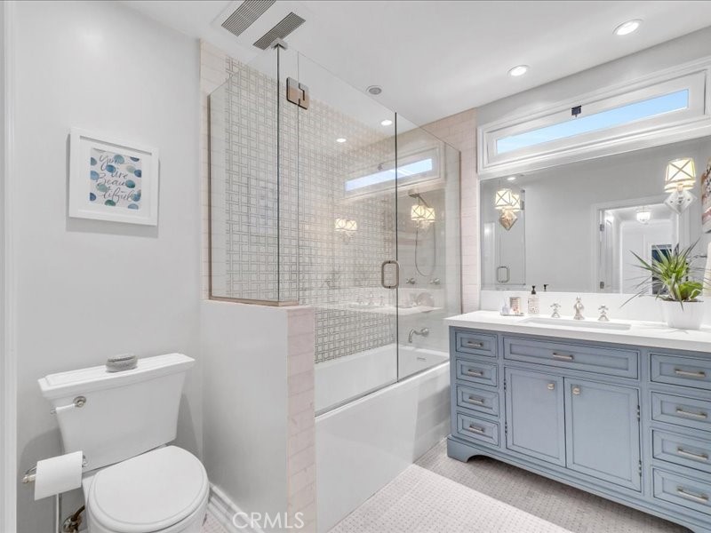 https://media.crmls.org/medias/6d4aeaeb-7ab4-4012-9d79-d1c4164e0cd4.jpg?preset=X-Large