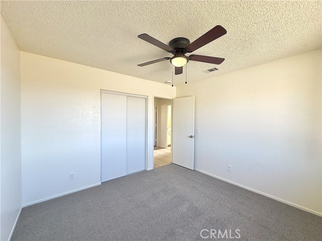22311 Thunderbird Road, Apple Valley CA: https://media.crmls.org/medias/6d4c6f8e-e7be-4dd3-9a02-6efc153bd477.jpg