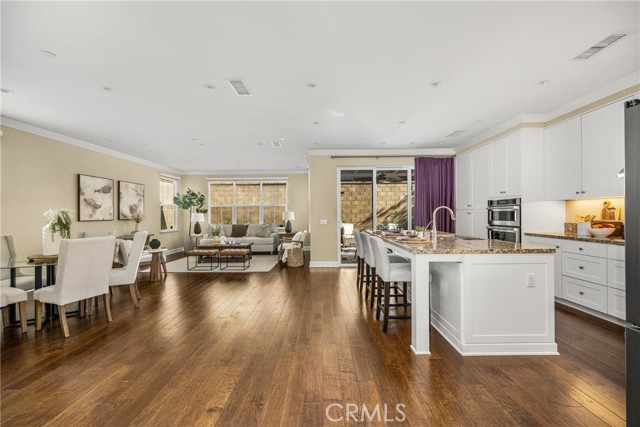 Detail Gallery Image 4 of 41 For 112 Mangrove Banks, Irvine,  CA 92620 - 4 Beds | 3 Baths