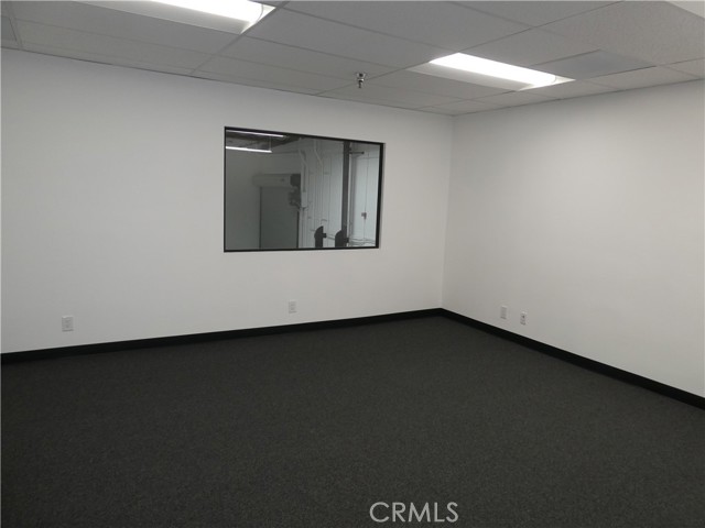 913 Ruberta Avenue, Glendale, California 91201, ,Commercial Lease,For Rent,913 Ruberta Avenue,CRGD23211279