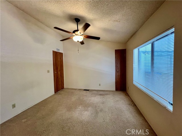 24600 Mountain Ave, Hemet CA: https://media.crmls.org/medias/6d4d8a21-3f1a-492a-80dd-088b5466dfeb.jpg