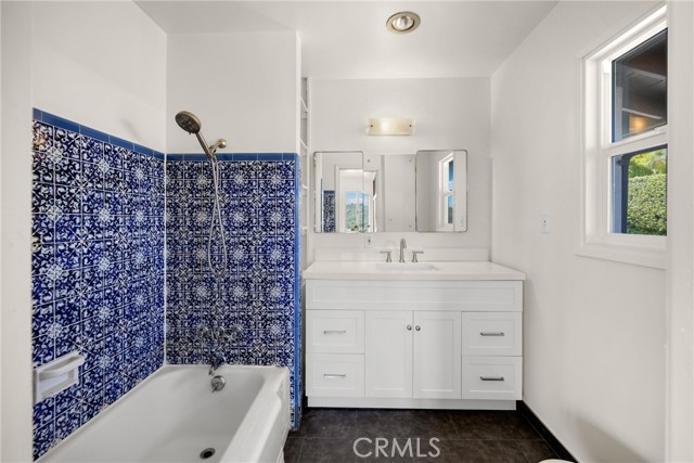 Detail Gallery Image 31 of 70 For 1961 Temple Hills Dr, Laguna Beach,  CA 92651 - 4 Beds | 4 Baths