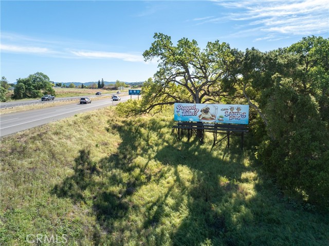 Detail Gallery Image 12 of 38 For 8 Championship Lane, Templeton,  CA 93465 - – Beds | – Baths