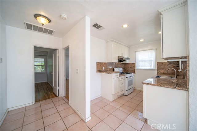 Detail Gallery Image 49 of 52 For 820 S Atlantic Bld, Alhambra,  CA 91803 - 4 Beds | 4 Baths