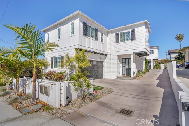 1903 Clark Lane, Redondo Beach, California 90278, 4 Bedrooms Bedrooms, ,3 BathroomsBathrooms,Residential,Sold,Clark,SB22041469