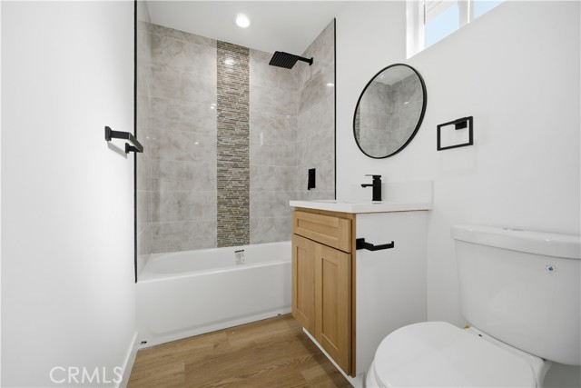 Detail Gallery Image 9 of 16 For 1106 W 74th St, Los Angeles,  CA 90044 - 7 Beds | 5 Baths