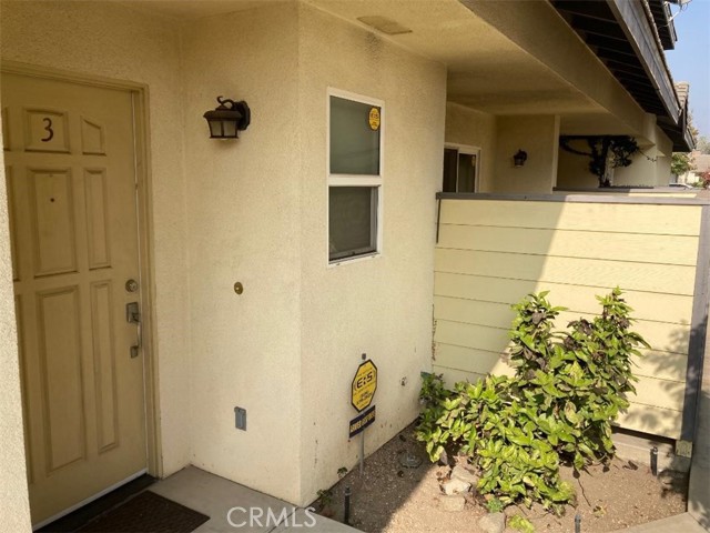 Detail Gallery Image 1 of 8 For 228 W Center St #3,  Covina,  CA 91723 - 3 Beds | 2 Baths