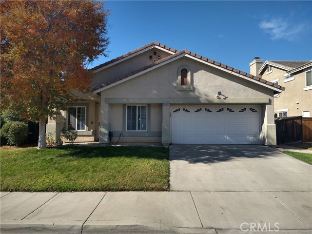 Detail Gallery Image 3 of 32 For 16165 via Ultimo, Moreno Valley,  CA 92551 - 3 Beds | 2 Baths