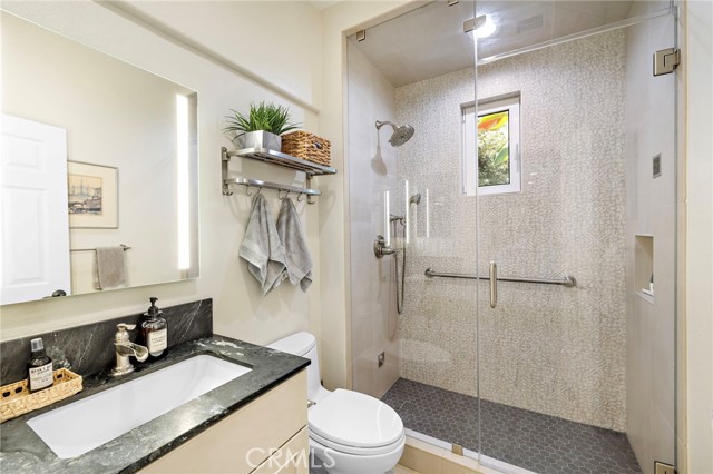 Detail Gallery Image 18 of 52 For 18 via Belleza, San Clemente,  CA 92673 - 5 Beds | 3 Baths