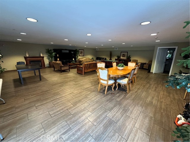 89 E Commonwealth Avenue, Alhambra CA: https://media.crmls.org/medias/6d4f0ae4-dd89-4120-be57-864bea7b30fc.jpg