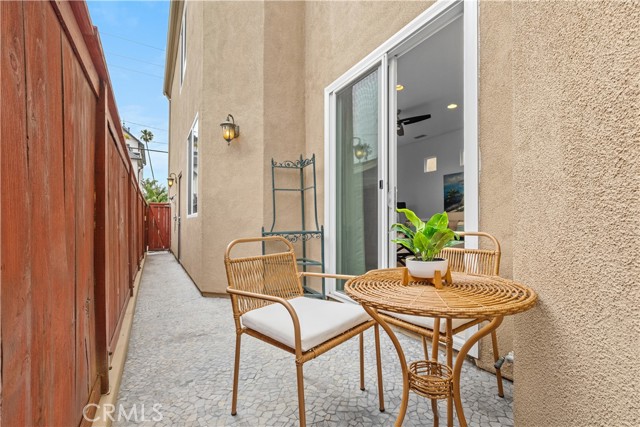 Detail Gallery Image 18 of 46 For 513 Pecan Ave, Huntington Beach,  CA 92648 - 3 Beds | 3/1 Baths