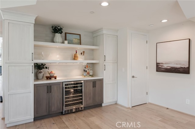 223 Irena Avenue, Redondo Beach, California 90277, 4 Bedrooms Bedrooms, ,4 BathroomsBathrooms,Residential,For Sale,Irena,SB25254754