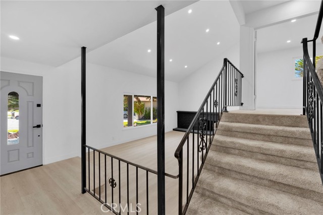 Detail Gallery Image 4 of 20 For 6001 Koa, Rialto,  CA 92377 - 5 Beds | 3 Baths