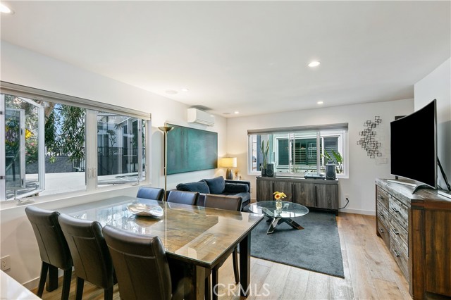 Detail Gallery Image 5 of 41 For 3512 Pacific Ave #2,  Los Angeles,  CA 90292 - 2 Beds | 2 Baths