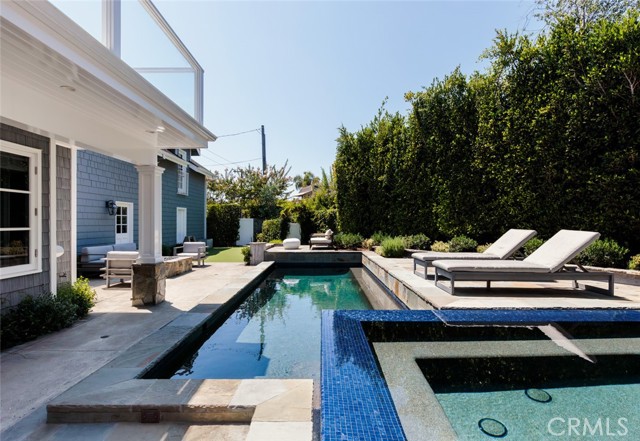 Detail Gallery Image 7 of 69 For 125 Kings Pl, Newport Beach,  CA 92663 - 5 Beds | 6/1 Baths