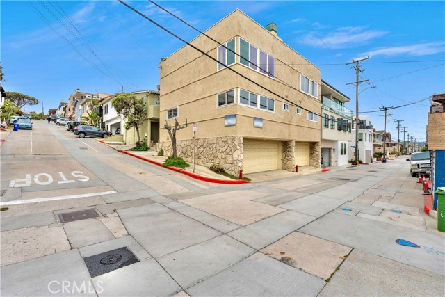 112 44th Street, Manhattan Beach, California 90266, ,Residential Income,Sold,44th,SB23094760