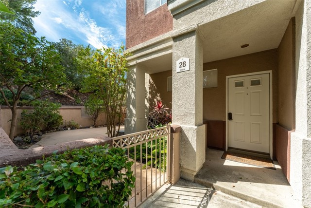 28 Mission Court, Lake Forest CA: https://media.crmls.org/medias/6d515fad-d0e5-44cf-8a58-16b1a0700529.jpg