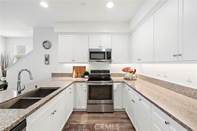 Detail Gallery Image 13 of 28 For 163 Pinkerton Ln, La Habra,  CA 90631 - 2 Beds | 2/1 Baths